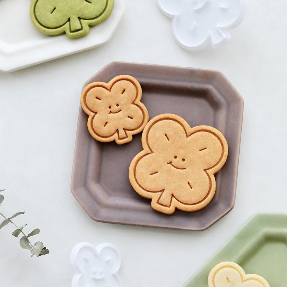 Commercial Kitchen Items - 幸運の四つ葉のクローバー型クッキーカッター、ビスケット型、キッチンベーキング、ペストリー、製菓用品、デザートベーキング用品