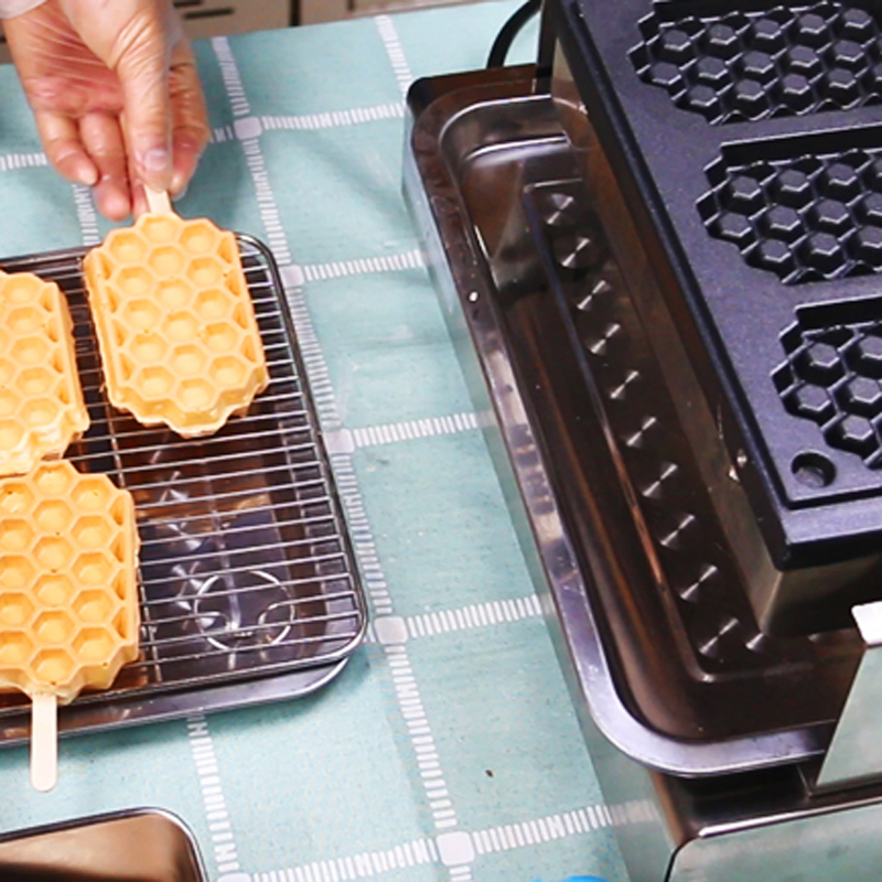 業務用電気キッチンワッフルマシンハニカム型ノンスティックワッ - Commercial Kitchen Machinery のレビューと価格
